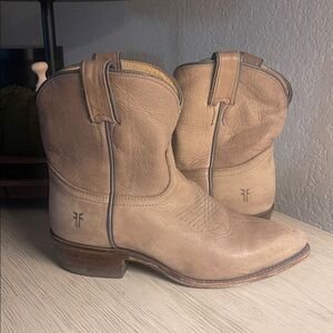 Frye Brown/Grey/Tan Leather Pull-on Boots